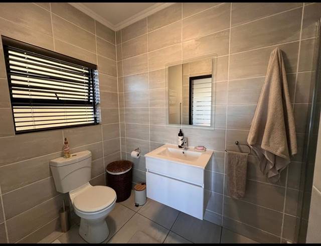 3 BEDROOM APARTMENT FOR SALE IN WATERFALL